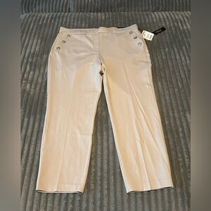 Jones&New York pull on light khaki dress pants. NWT! Size 2x